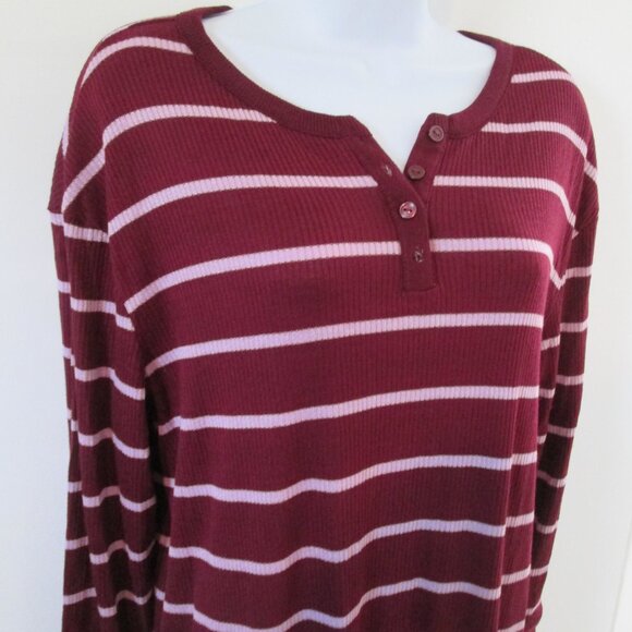 Gap Body Henley Dorm Long-Sleeve Sleepshirt G1086XDLMA Red Striped NWT M - Picture 4 of 6